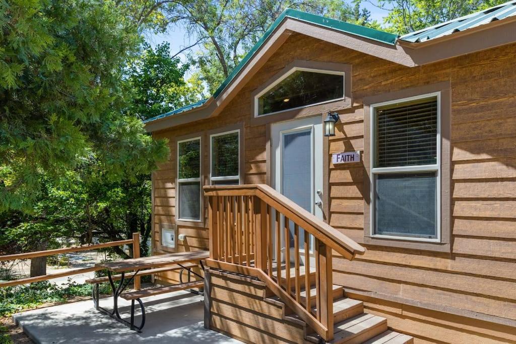 Deluxe Little Cabin 2 Min Stroll To Kern River Kernville Exterior photo